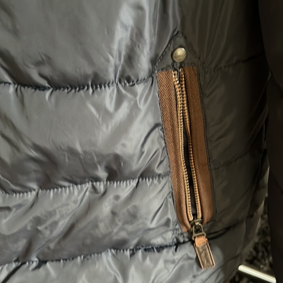 Puffer jacket size (L) Large - Picture 4 of 4